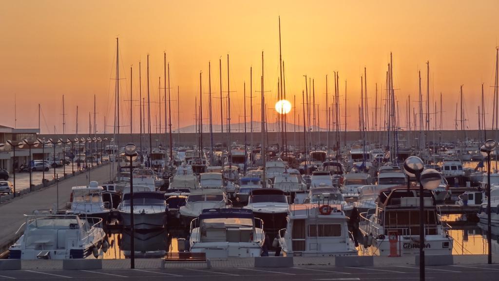 B&B L'Alba Nel Golfo Кастельсардо Екстер'єр фото